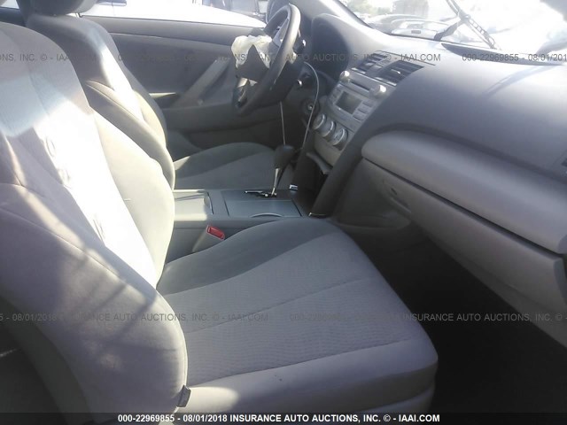 4T1BK3EK9AU597279 - 2010 TOYOTA CAMRY SE/LE/XLE 银色 照片 5