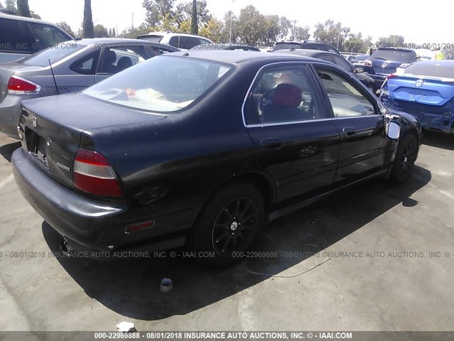 1HGCD563XSA097500 - 1995 HONDA ACCORD LX/EX BLACK photo 4