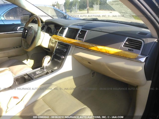 1LNHM94R49G603442 - 2009 LINCOLN MKS BLACK photo 5