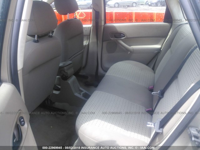 1FAFP34N57W330131 - 2007 FORD FOCUS ZX4/S/SE/SES 金色 照片 8