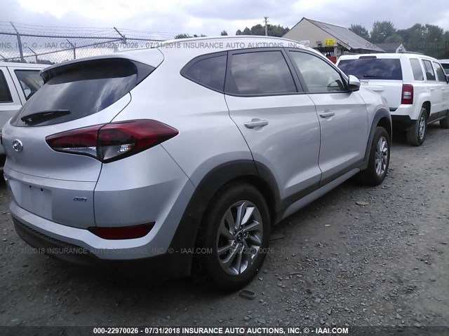 KM8J3CA41JU601843 - 2018 HYUNDAI TUCSON SE/LIMITED SILVER photo 4