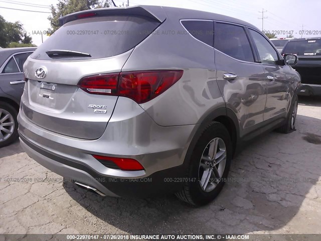 5XYZTDLB6JG551662 - 2018 HYUNDAI SANTA FE SPORT  GRAY photo 4