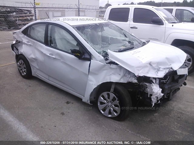 KMHCT4AE0HU368328 - 2017 HYUNDAI ACCENT SE WHITE photo 6