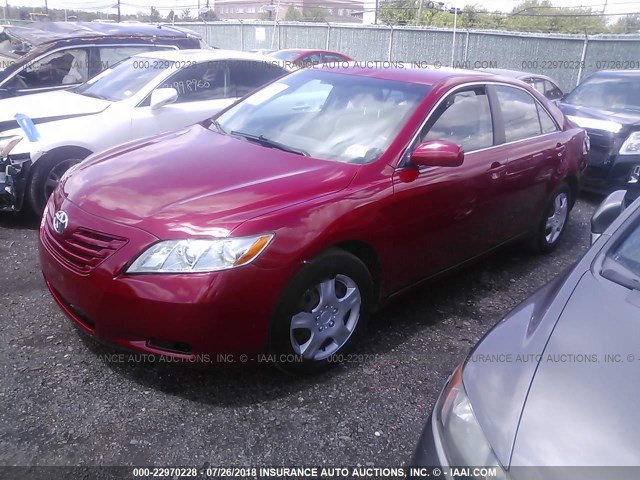 4T1BK46K97U006641 - 2007 TOYOTA CAMRY NEW GENERAT LE/XLE/SE RED photo 2