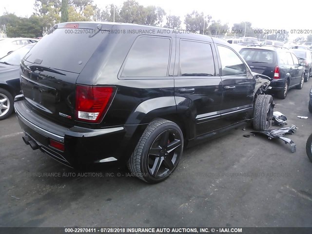 1J8HR78307C630196 - 2007 JEEP GRAND CHEROKEE SRT-8 BLACK photo 4