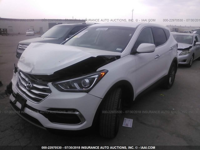 5NMZT3LB0JH092872 - 2018 HYUNDAI SANTA FE SPORT  WHITE photo 2