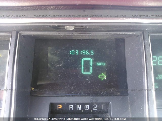 1LNLM81W1RY727614 - 1994 LINCOLN TOWN CAR EXECUTIVE MAROON photo 7