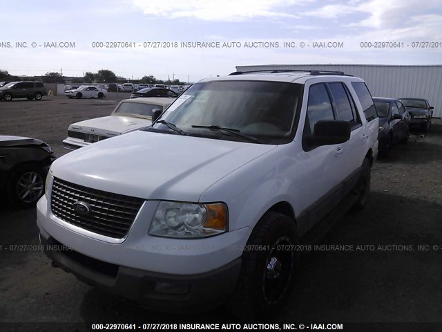 1FMPU16WX3LA60595 - 2003 FORD EXPEDITION XLT WHITE photo 2
