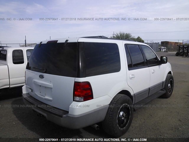 1FMPU16WX3LA60595 - 2003 FORD EXPEDITION XLT WHITE photo 4