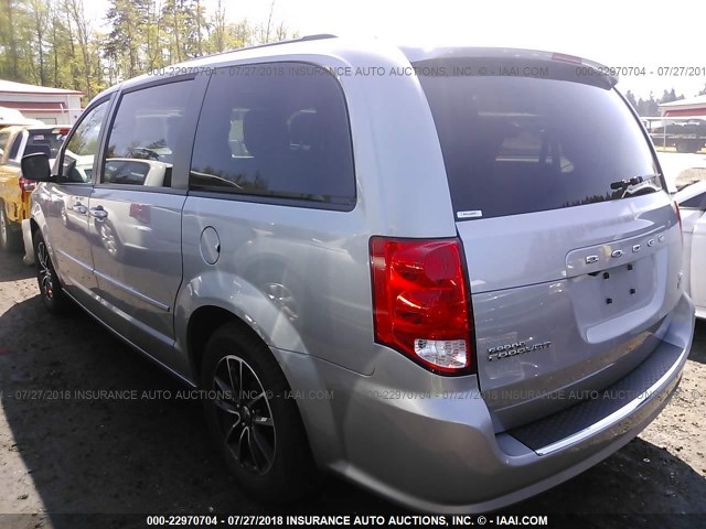 2C4RDGEG6GR385056 - 2016 DODGE GRAND CARAVAN R/T SILVER photo 3