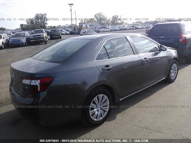 4T4BF1FK1DR300989 - 2013 TOYOTA CAMRY L/SE/LE/XLE GRAY photo 4