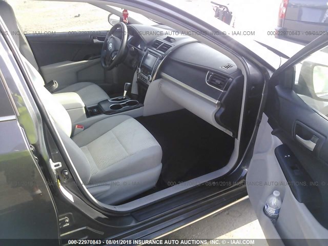 4T4BF1FK1DR300989 - 2013 TOYOTA CAMRY L/SE/LE/XLE 灰色 照片 5