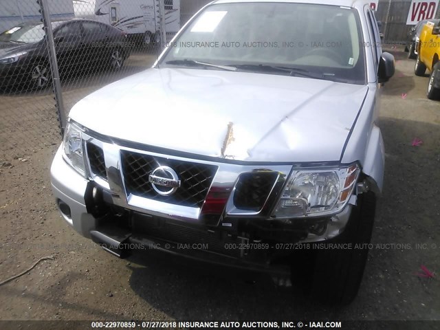 1N6AD0EV5HN747988 - 2017 NISSAN FRONTIER S/SV/SL/PRO-4X SILVER photo 6