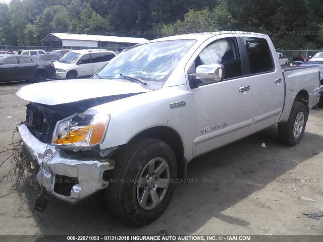 1N6BA0EC1CN308310 - 2012 NISSAN TITAN S/SV/SL/PRO-4X SILVER photo 2