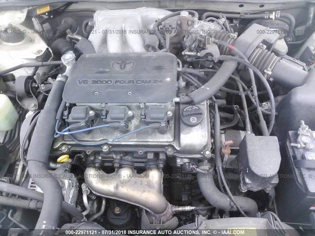 JT2BF22K8X0200595 - 1999 TOYOTA CAMRY LE/XLE WHITE photo 10