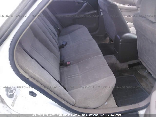JT2BF22K8X0200595 - 1999 TOYOTA CAMRY LE/XLE WHITE photo 8