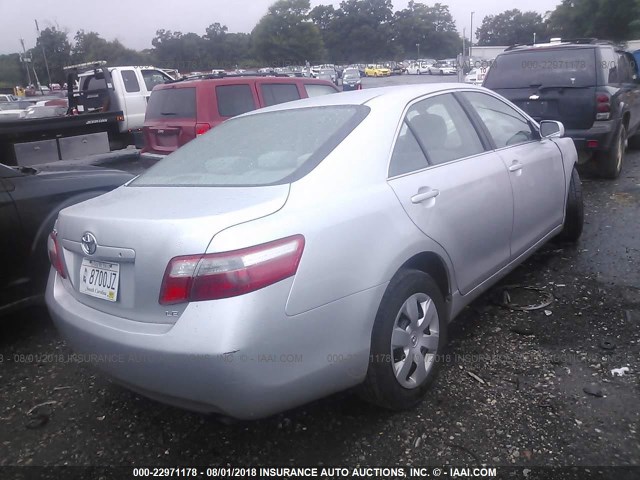 4T1BE46K18U201920 - 2008 TOYOTA CAMRY CE/LE/XLE/SE SILVER photo 4