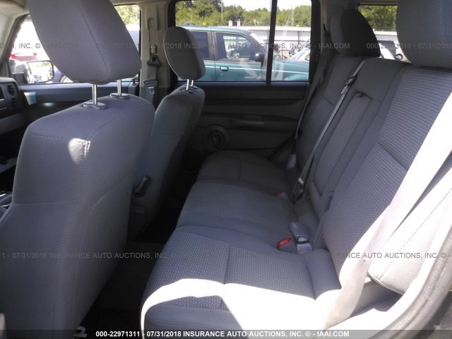 1J8HH48KX7C666809 - 2007 JEEP COMMANDER BLACK photo 8