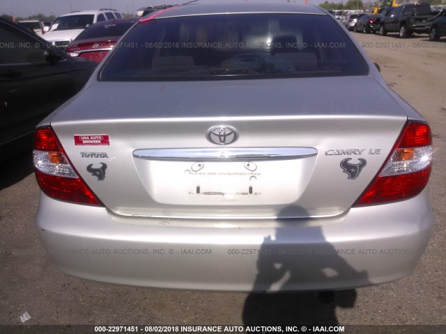 JTDBE32K430234317 - 2003 TOYOTA CAMRY LE/XLE SILVER photo 6
