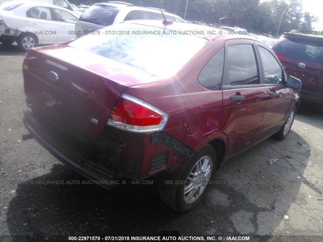 1FAHP3FN4BW160021 - 2011 FORD FOCUS SE RED photo 4