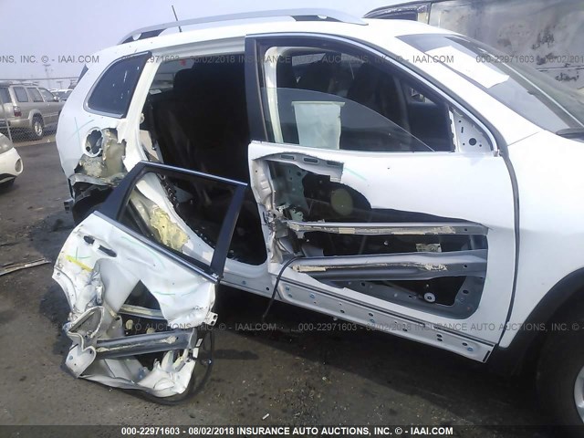 1C4PJMCB8HW570868 - 2017 JEEP CHEROKEE LATITUDE Ağ foto 6