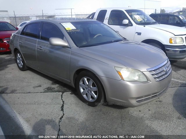 4T1BK36B75U024868 - 2005 TOYOTA AVALON XL/XLS/TOURING/LIMITED GOLD photo 1