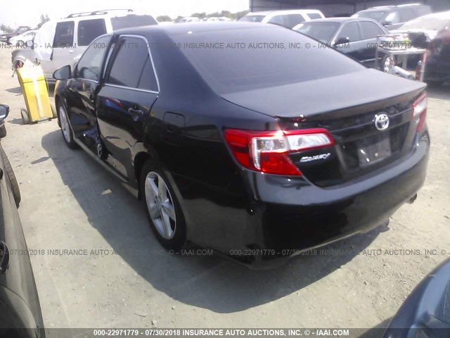 4T1BF1FK9EU446259 - 2014 TOYOTA CAMRY L/SE/LE/XLE 黑色 照片 3
