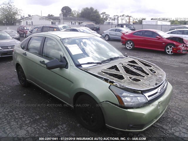 1FAHP34N98W188683 - 2008 FORD FOCUS S/SE GREEN photo 1