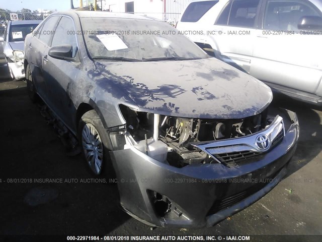 4T4BF1FKXER385574 - 2014 TOYOTA CAMRY L/SE/LE/XLE 灰色 照片 1