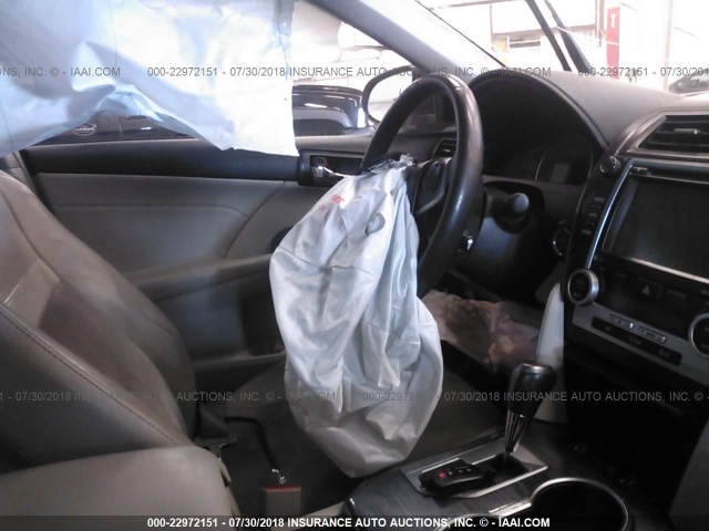 4T1BD1FK3EU122553 - 2014 TOYOTA CAMRY HYBRID/LE/XLE 白色 照片 5