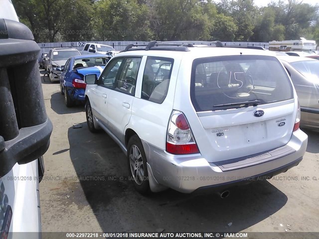 JF1SG67626H725682 - 2006 SUBARU FORESTER 2.5X LL BEAN WHITE photo 3