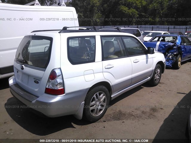 JF1SG67626H725682 - 2006 SUBARU FORESTER 2.5X LL BEAN WHITE photo 4