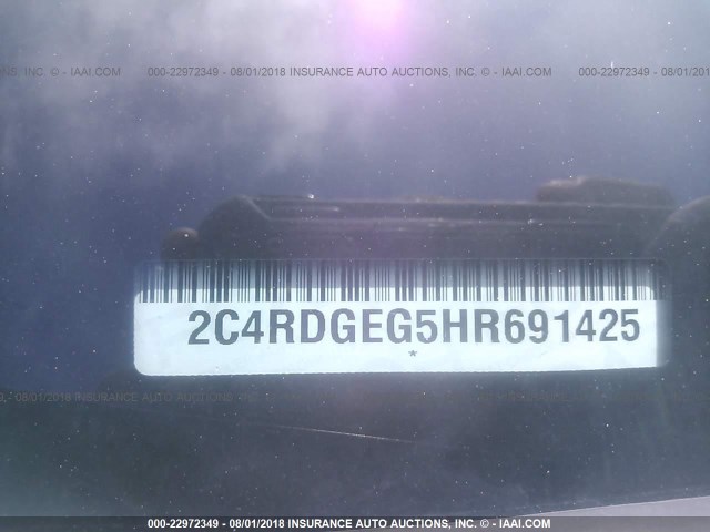 2C4RDGEG5HR691425 - 2017 DODGE GRAND CARAVAN GT BLACK photo 9