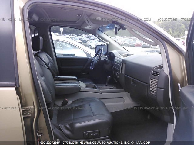 5N1AA08B44N719117 - 2004 NISSAN ARMADA SE/LE GOLD photo 5