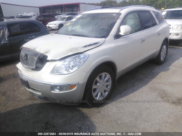 5GAKRDED1CJ142357 - 2012 BUICK ENCLAVE WHITE photo 2