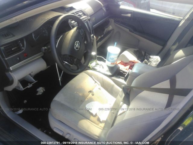 4T4BF1FK1CR251467 - 2012 TOYOTA CAMRY SE/LE/XLE BLACK photo 5