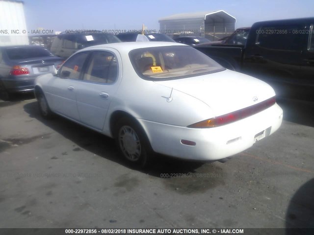 JNKAY21D4PM029416 - 1993 INFINITI J30 WHITE photo 3