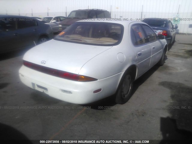 JNKAY21D4PM029416 - 1993 INFINITI J30 WHITE photo 4