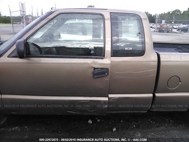 1GCCS19H438203436 - 2003 CHEVROLET S TRUCK S10 BROWN photo 6