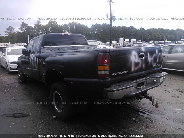 1GCJC39G92E113917 - 2002 CHEVROLET SILVERADO C3500 BLACK photo 3