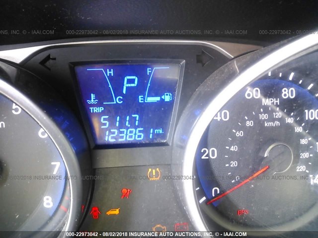 KM8JU3ACXCU376491 - 2012 HYUNDAI TUCSON GLS/LIMITED 银色 照片 7