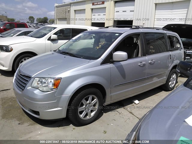2A4RR8DX4AR448374 - 2010 CHRYSLER TOWN & COUNTRY TOURING PLUS SILVER photo 2