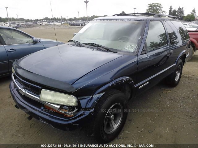 1GNCS18X33K178421 - 2003 CHEVROLET BLAZER BLUE photo 2