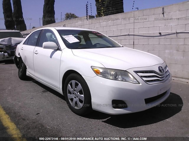 4T4BF3EKXBR195380 - 2011 TOYOTA CAMRY SE/LE/XLE თეთრი ფოტო 1