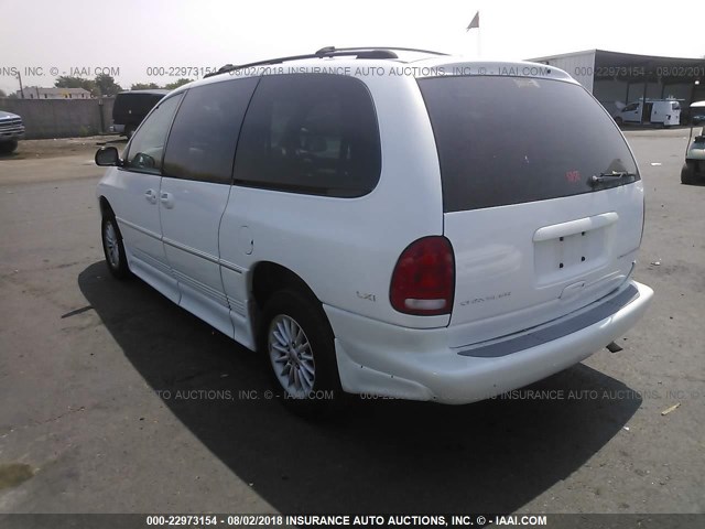 1C4GP54L8YB687398 - 2000 CHRYSLER TOWN & COUNTRY LXI WHITE photo 3