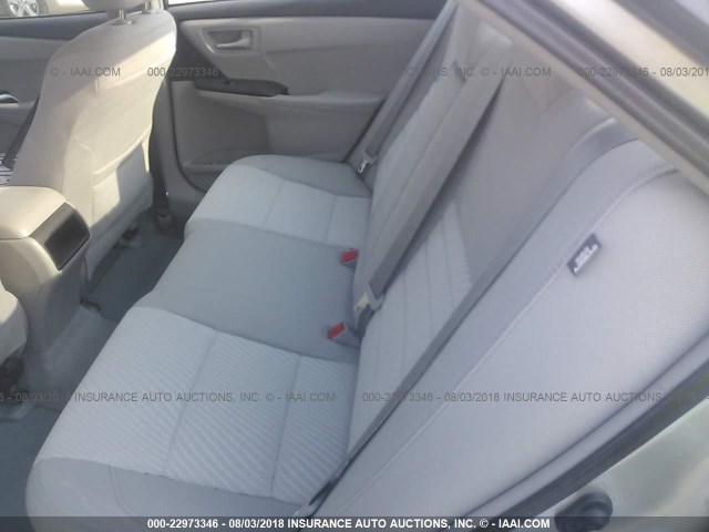 4T4BF1FK7FR487111 - 2015 TOYOTA CAMRY LE/XLE/SE/XSE 银色 照片 8