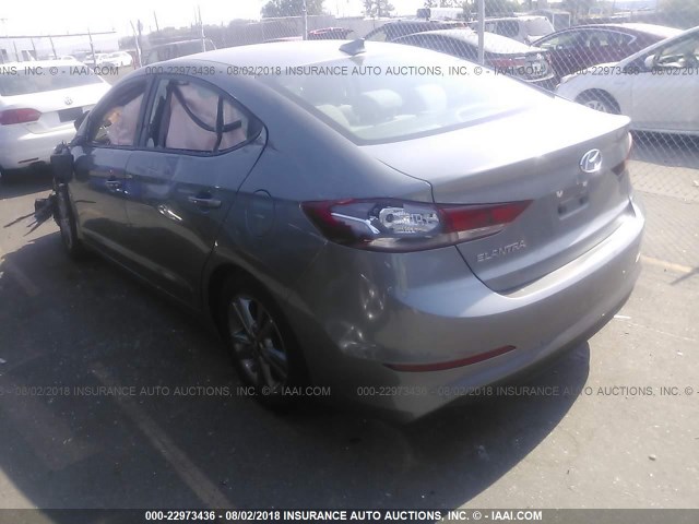 KMHD84LF5HU210904 - 2017 HYUNDAI ELANTRA SE/VALUE/LIMITED GRAY photo 3