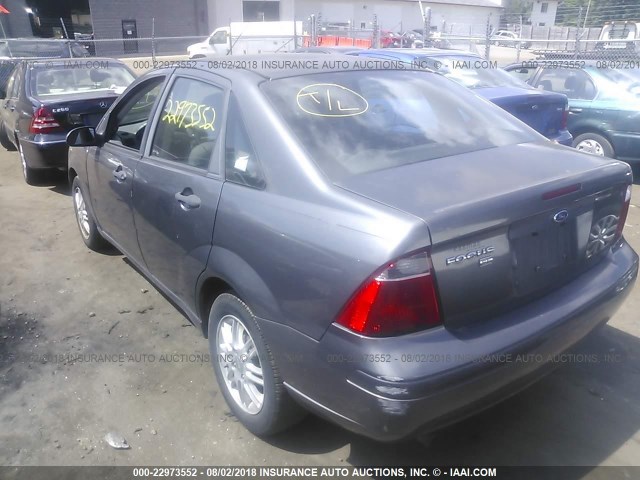 1FAHP34N17W299453 - 2007 FORD FOCUS ZX4/S/SE/SES 黑色 照片 3