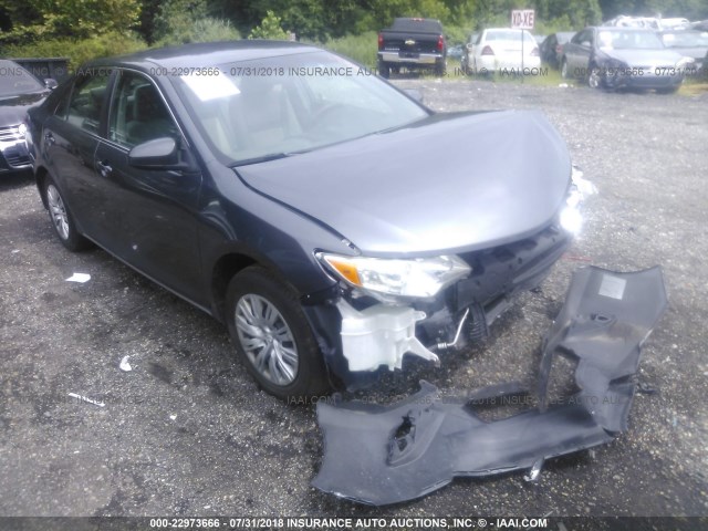 4T1BF1FK4DU219544 - 2013 TOYOTA CAMRY L/SE/LE/XLE Boz foto 1