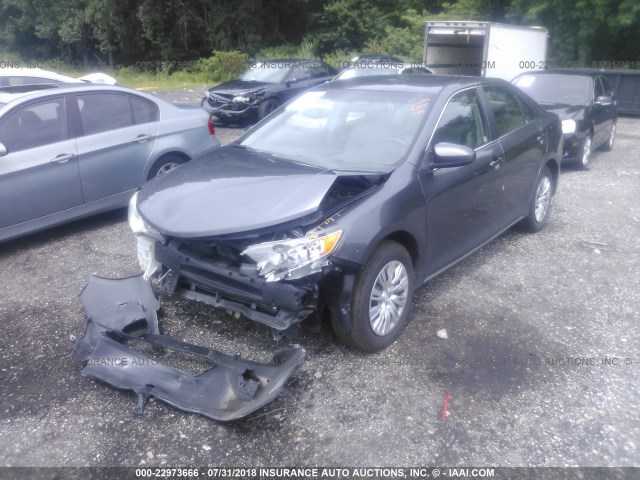 4T1BF1FK4DU219544 - 2013 TOYOTA CAMRY L/SE/LE/XLE Boz foto 2